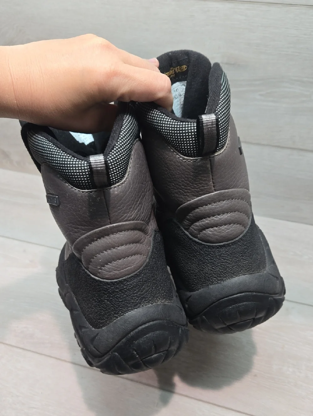 Cabelas Mens Dry Plus Thinsulate Gray& Black Insulated Hiking Boots Shoes Sz 9D